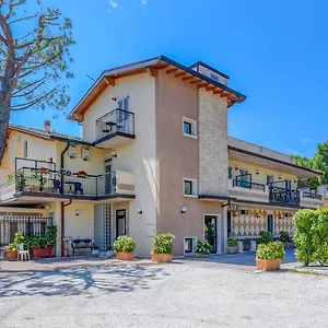 Bed & Breakfast America, Sirmione